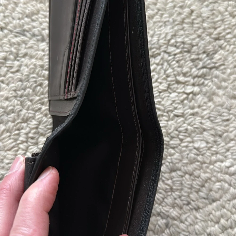 Tumi Black Leather Double Billfold Wallet with Coin Holder.